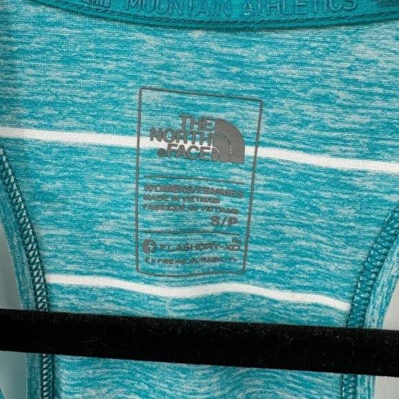 THE NORTH FACE BLUEBIRD performance striped racer back tank top. SMALL - Picture 3 of 7